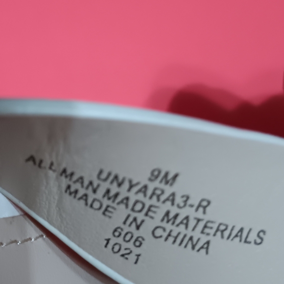 UNISA Yara3 Women's Cream Sandals - 9M - Picture 6 of 7